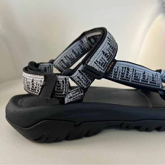 New Teva Hurricane XLT2 ABKW atmosphere black walking strap sandals various size - Picture 3 of 9